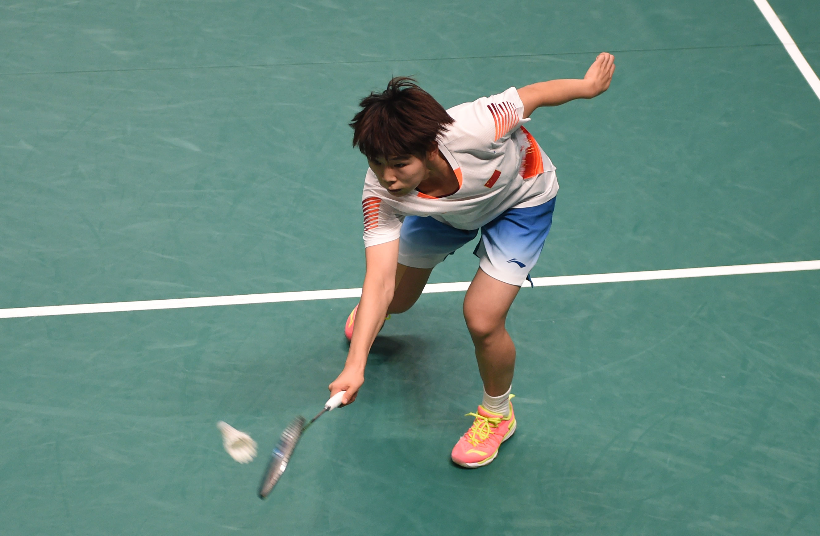 更是对他们 更是对他们