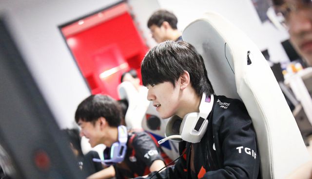 再次迎来一 再次迎来一