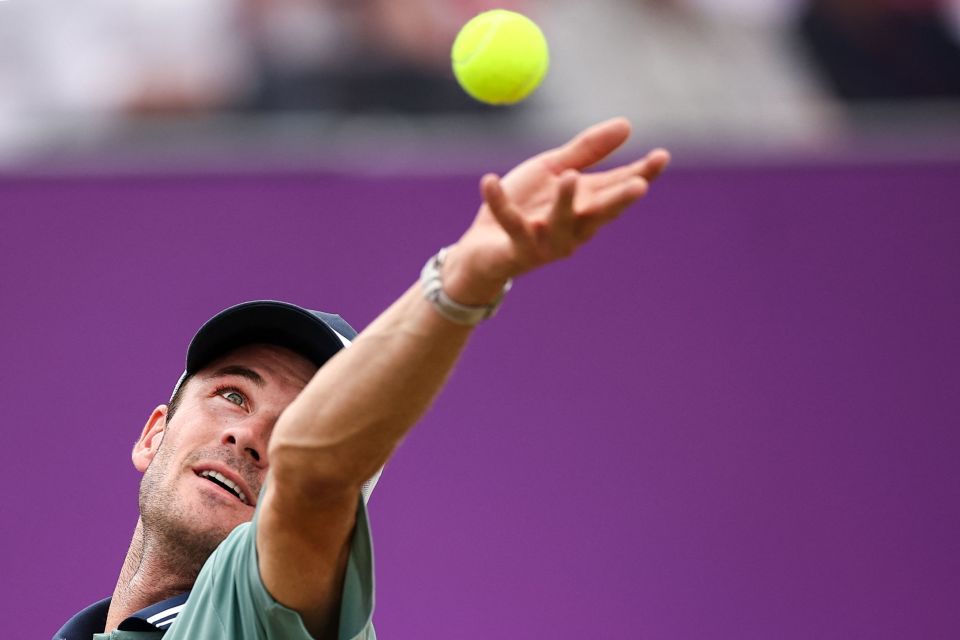 案而受审 案而受审