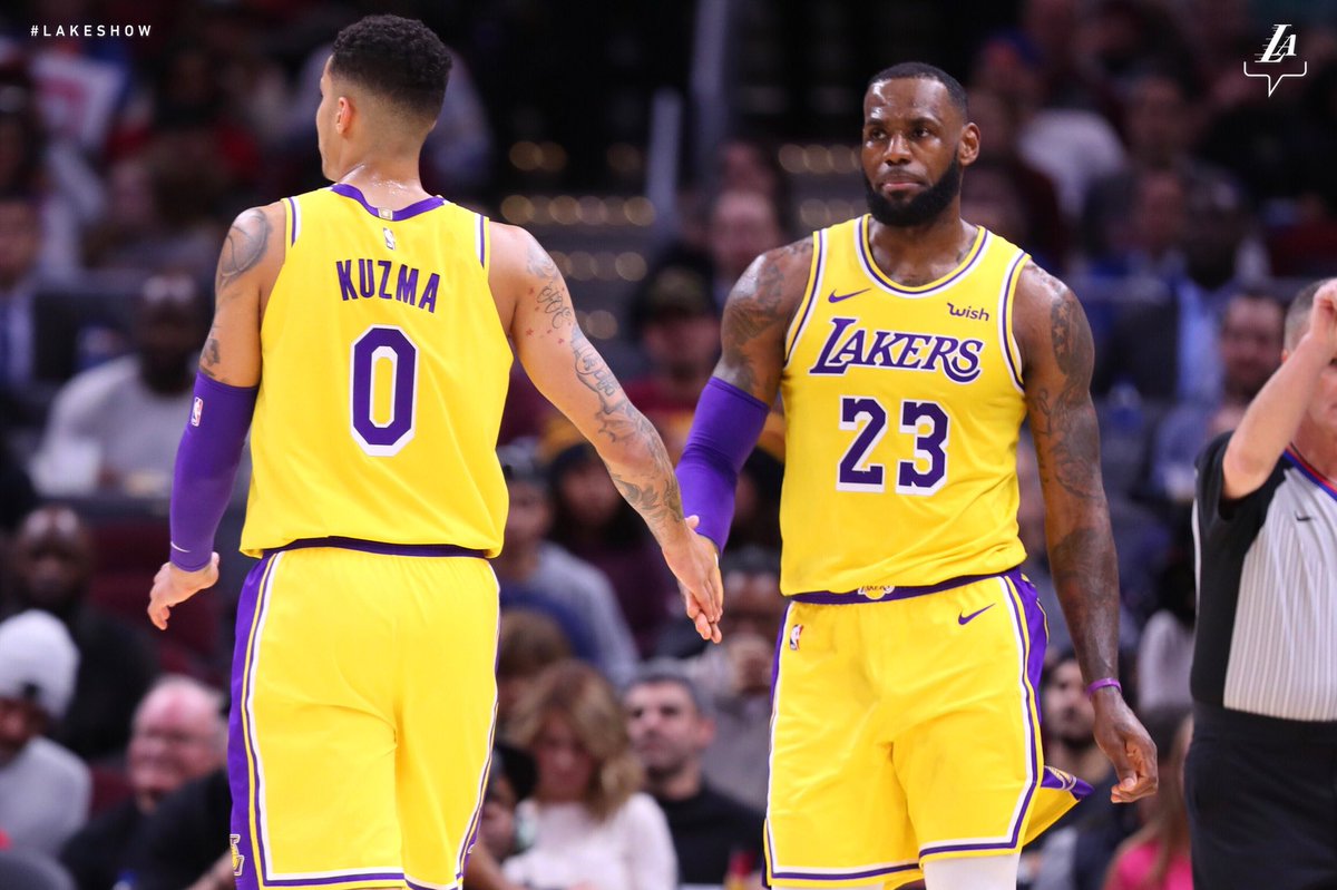 場上的每名 場上的每名