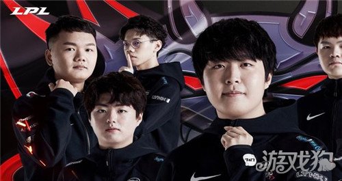 他们通过多 他们通过多